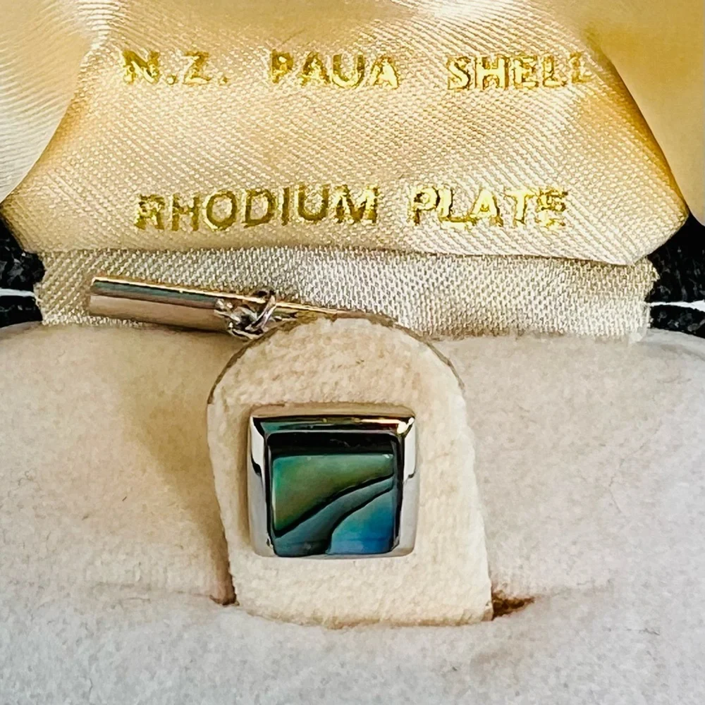 Tie Tack New Zealand Paua Shell Rhodium Plated IOB VTG Like New💥SALE💥‎